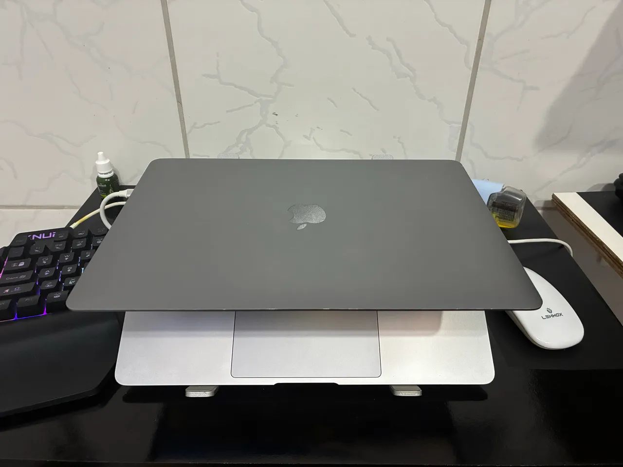 MacBook 2018 AIR RETINA 8 + 256 Touch - Notebooks - Dois Unidos