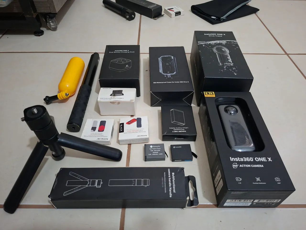 Completo kit Câmera 360 InstaOneX VR - Foto 2