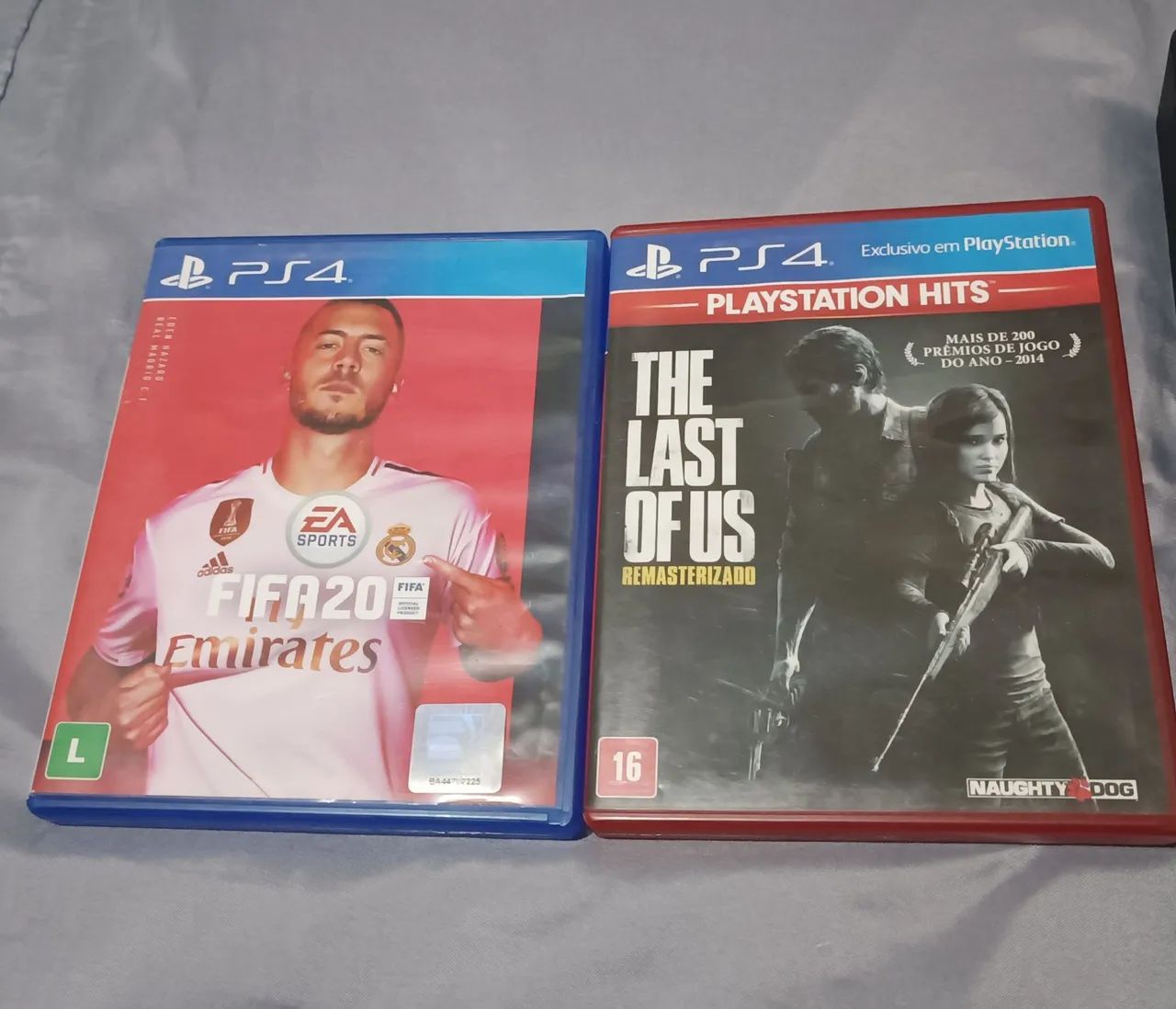 Playstation 4 com 2 controles + 2 jogos - Foto 4