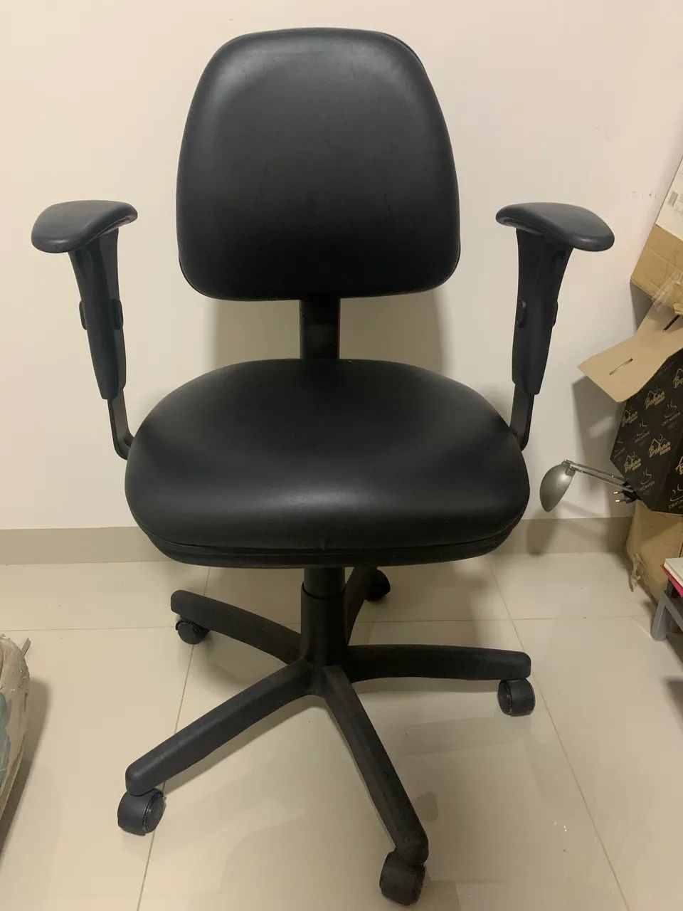 Cadeira ergonômica  - Foto 3