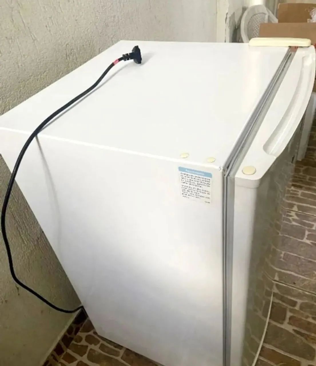 Frigobar Electrolux 122L 220V - Foto 2