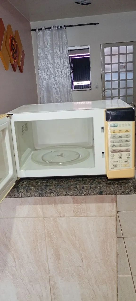 Microondas Electrolux 26 LTS funcionando. - Foto 3