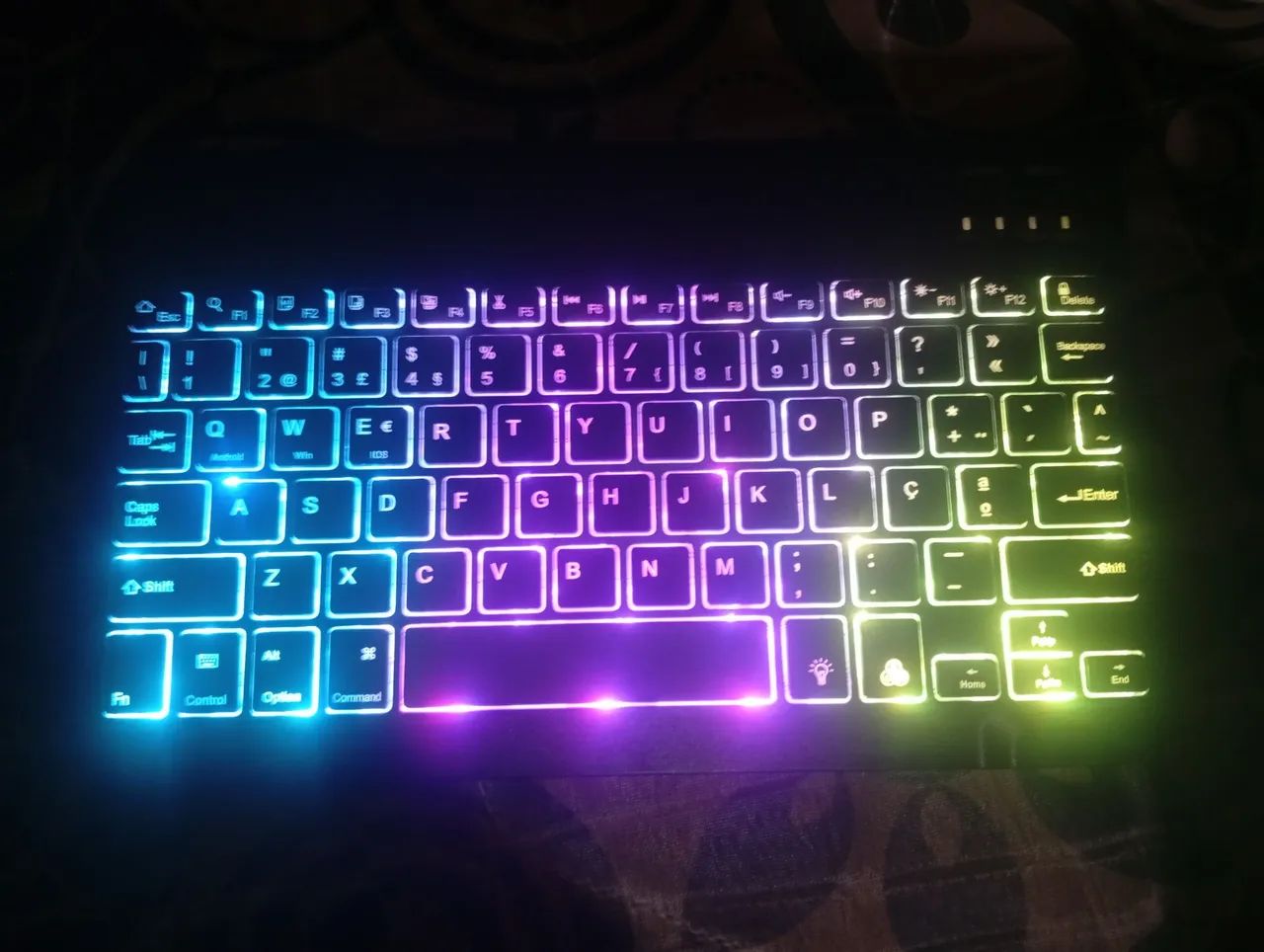 Teclado bluetooth RGB