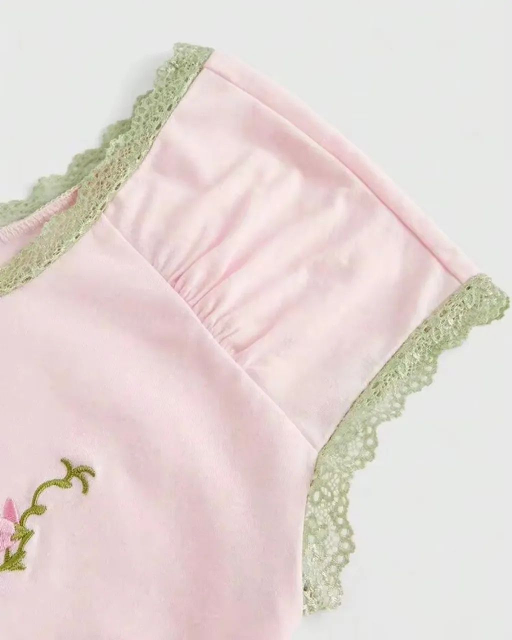 Top Rosa Romwe com Bordado de Coelho, Renda e Franzido Lateral - ACEITO OFERTAS - Foto 5