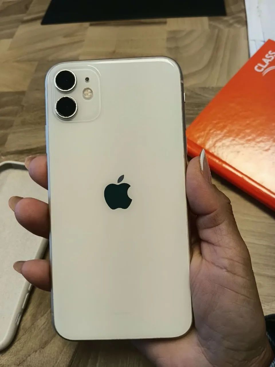 IPhone 11 64g - Foto 2