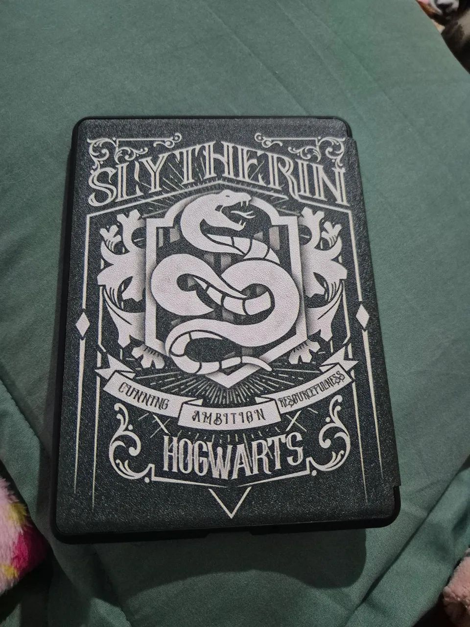 Capa Kindle Paperwhite 11ª Geração (6.8") Sonserina / Harry Potter - Foto 2