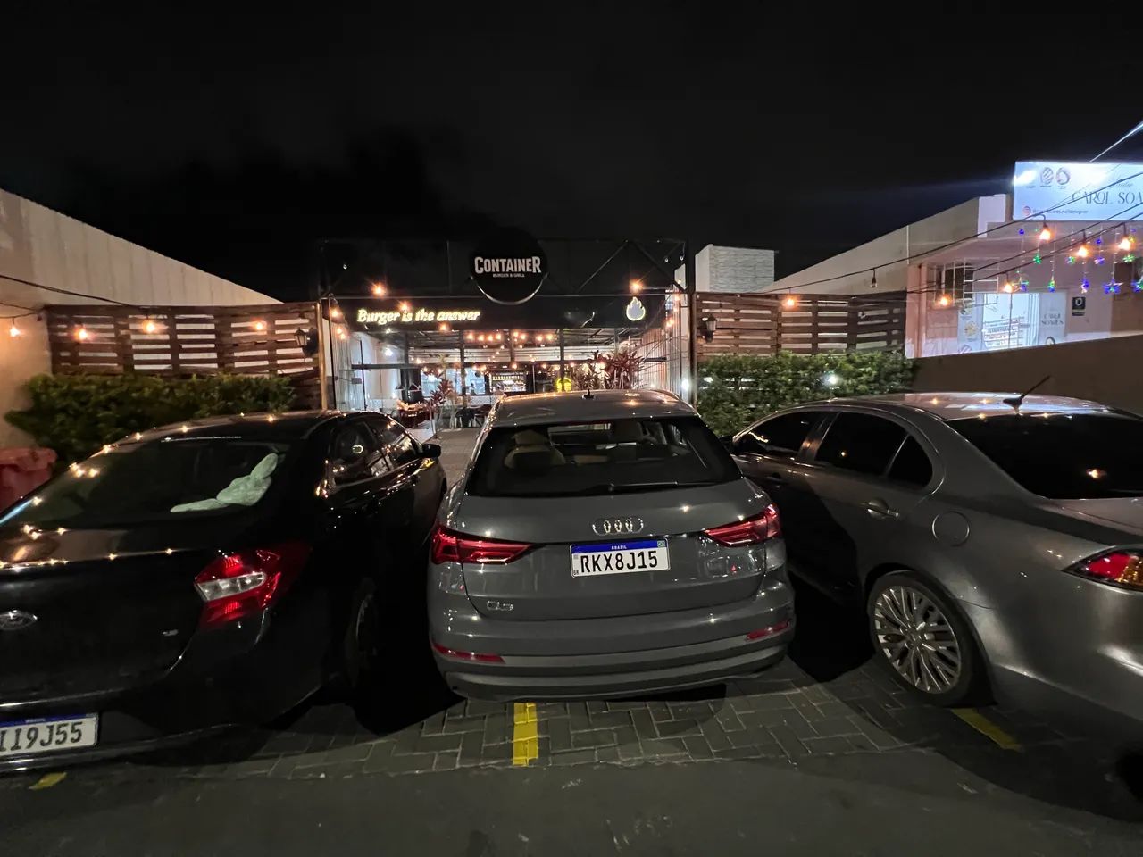 VENDO UNIDADE CONTAINER BURGER GRILL - ROÇADO - Foto 2