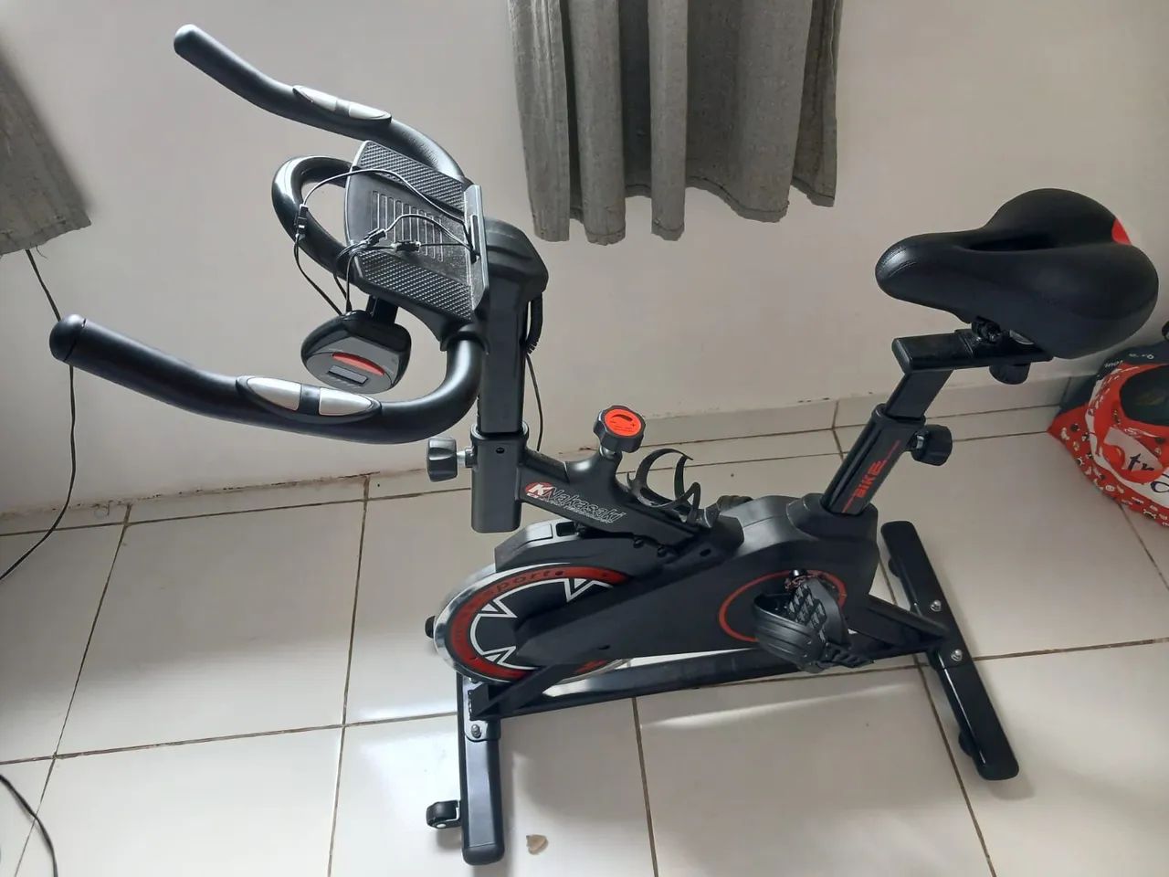 Bicicleta ergométrica  - Foto 3