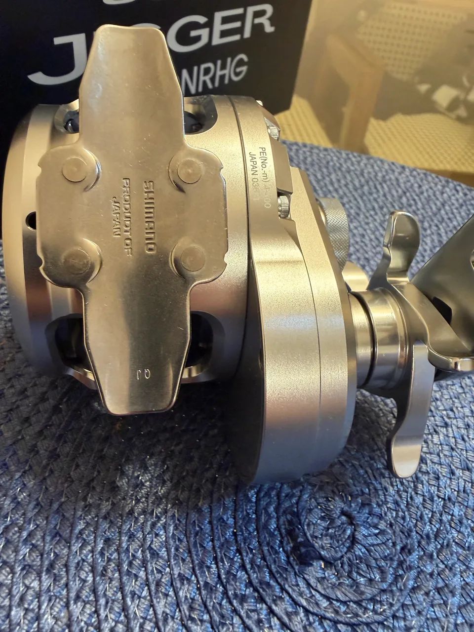 Carretilha de Pesca Shimano Ocea Jigger 2000 NRHG Direita