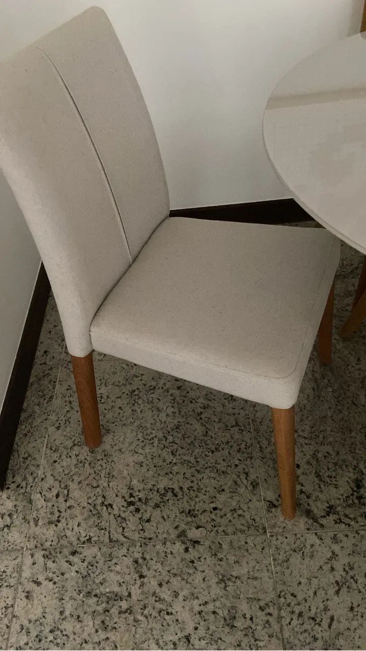Mesa da Abracasa e cadeiras - Foto 3