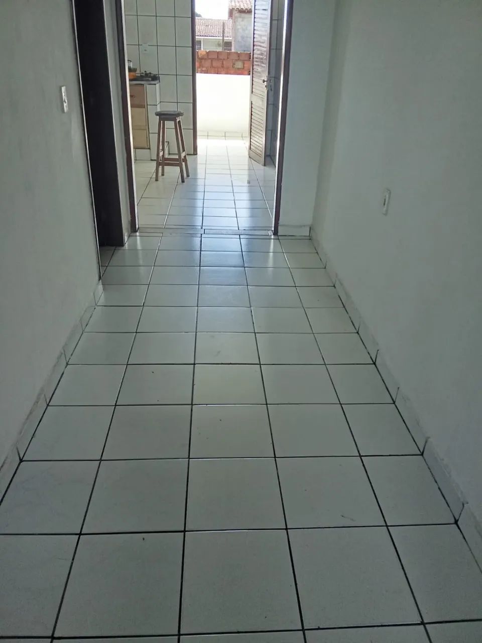 Alugo casa 