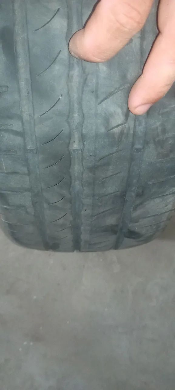 Quatro pneu  aro 15meia vida para automóveis - Foto 4