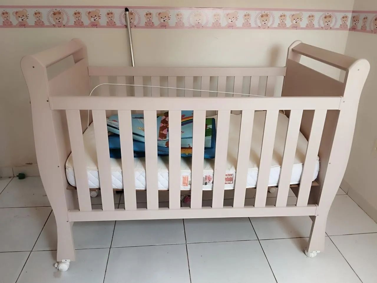 Berço/cama  Rose Lindo a venda.(com colchão) - Foto 2