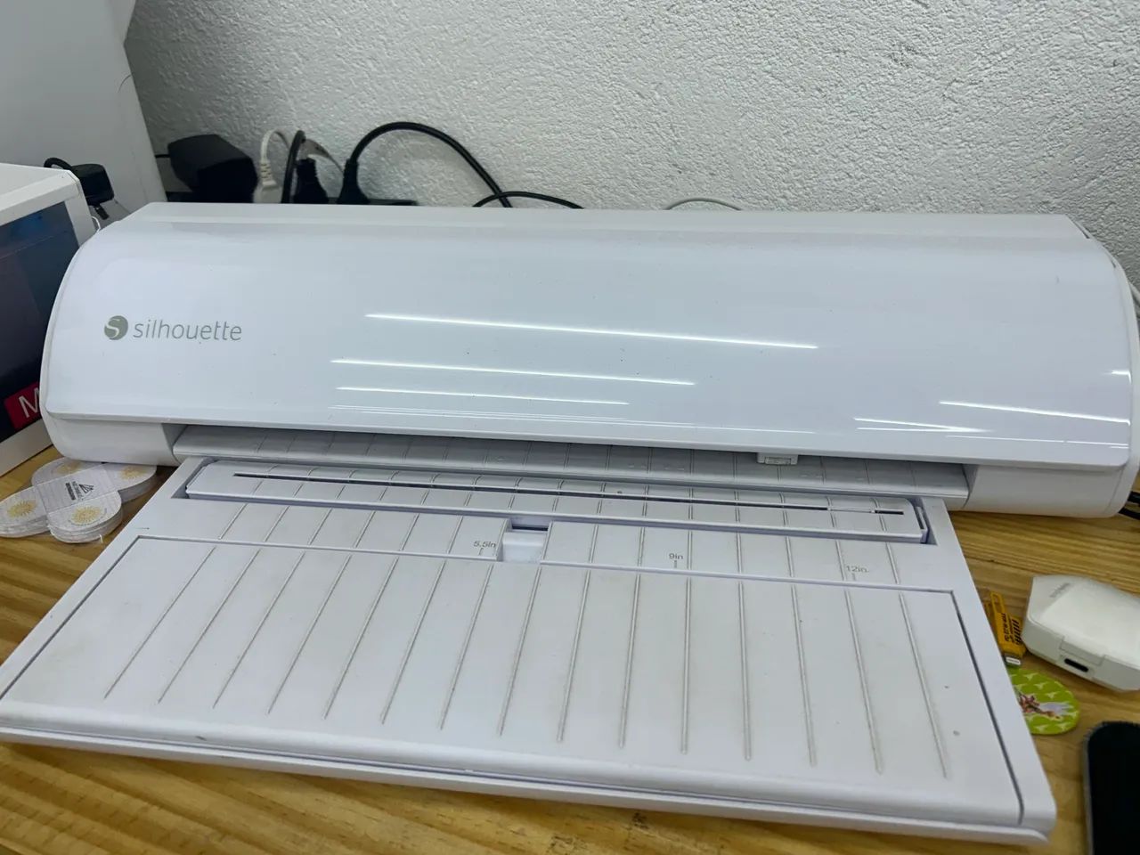 Silhouette cameo 5 