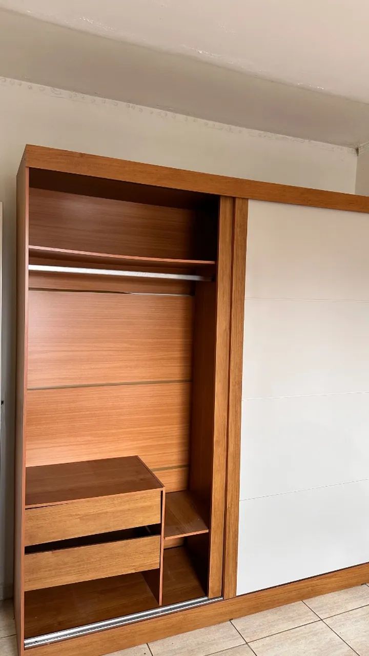 Cama, Guarda-roupa e mesas de cabeceira  - Foto 5