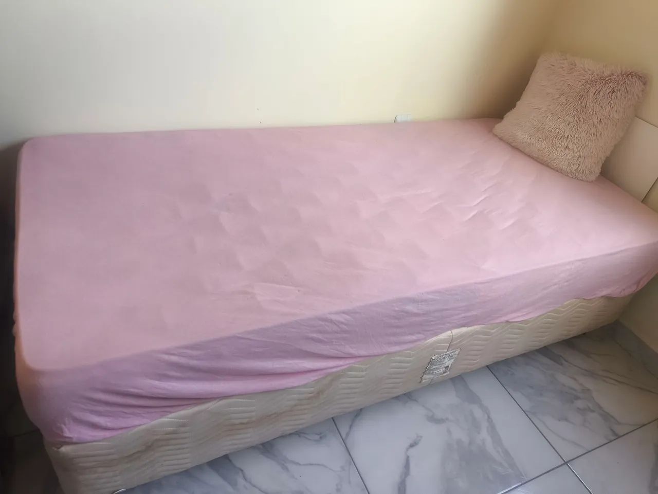 Cama de solteiro