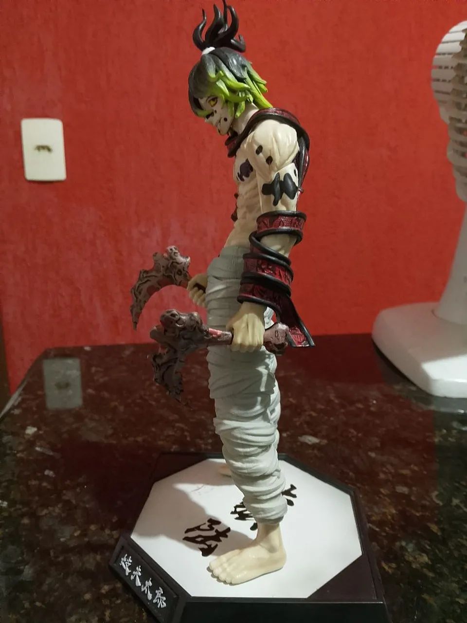 Action figure Gyutaro - Demon Slayer  - Foto 2