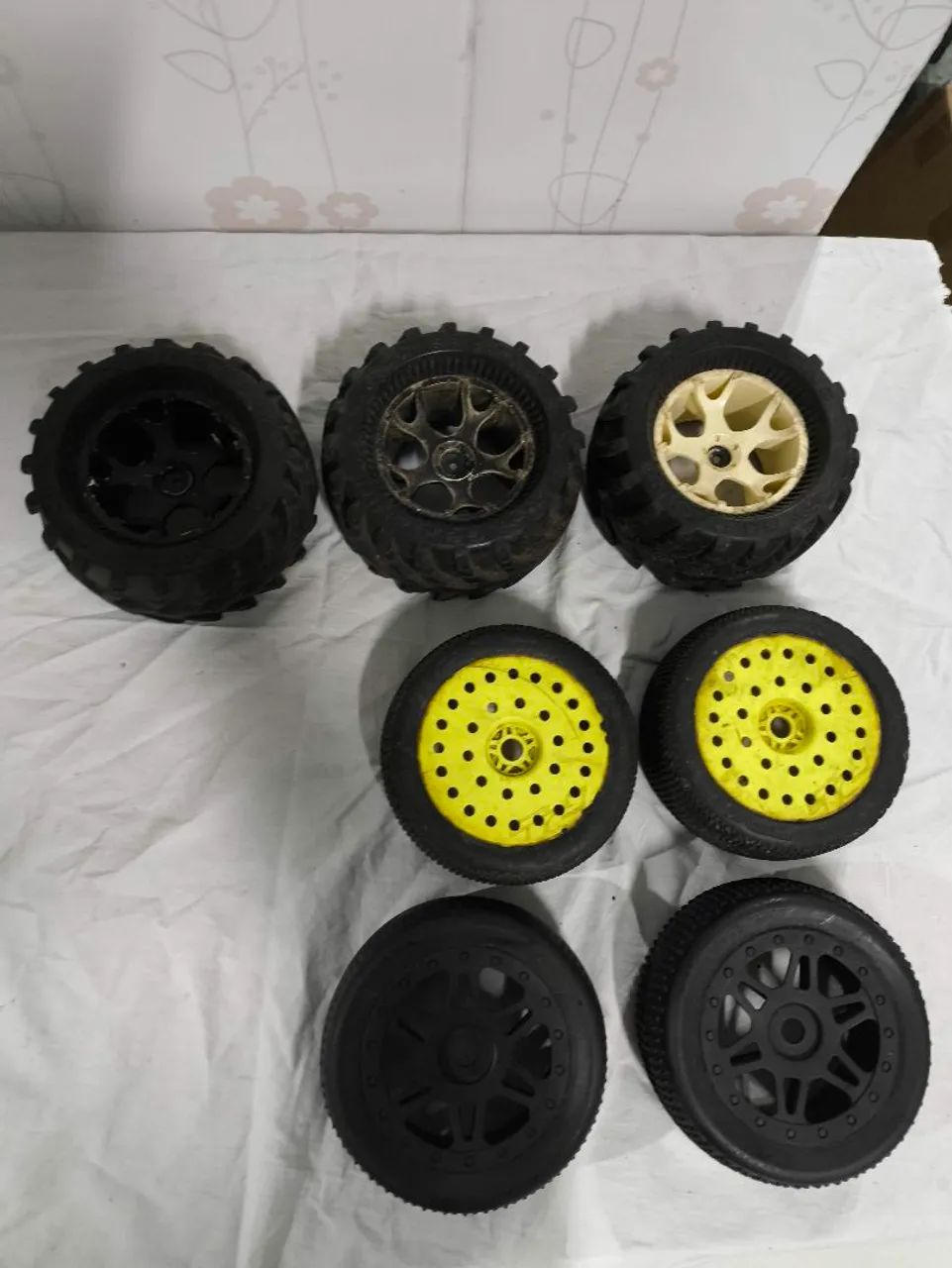 Lote Rc rodas automodelo diversas 