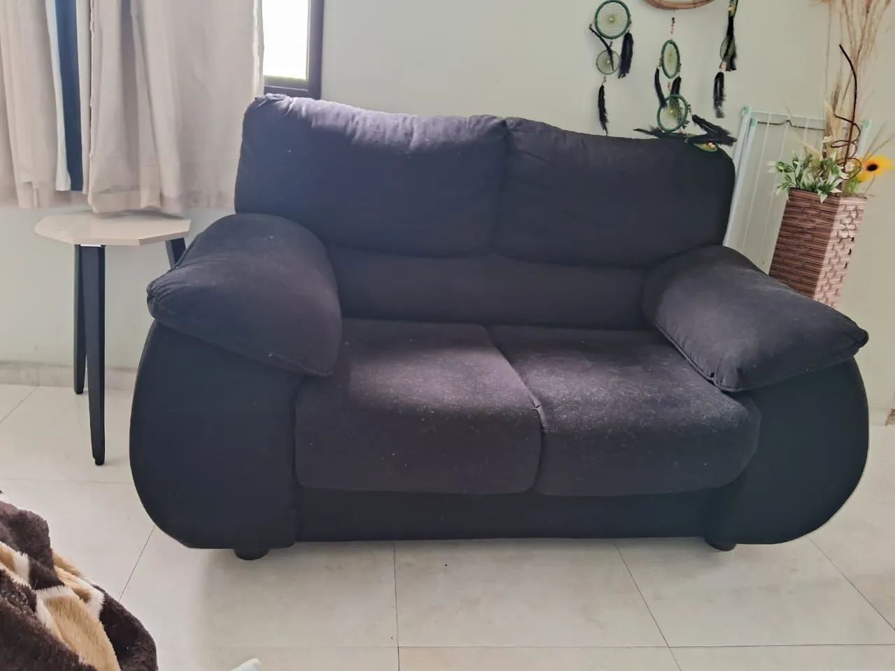 ? VENDO SOFÁ DE 2 E 3 LUGARES ? R$ 450,00 O JOGO.  - Foto 3