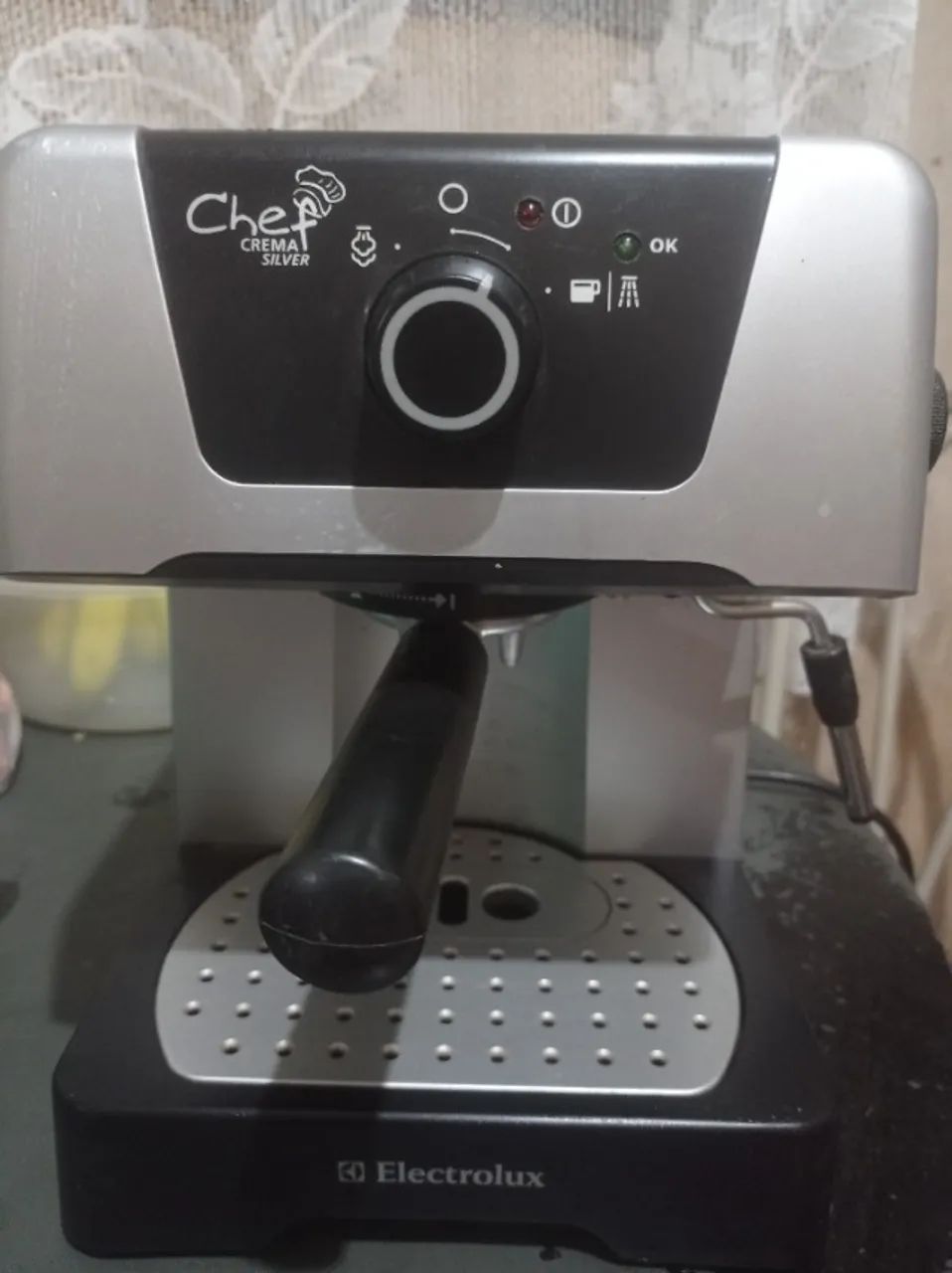 Cafeteira expresso Eletrolux chefcream 
