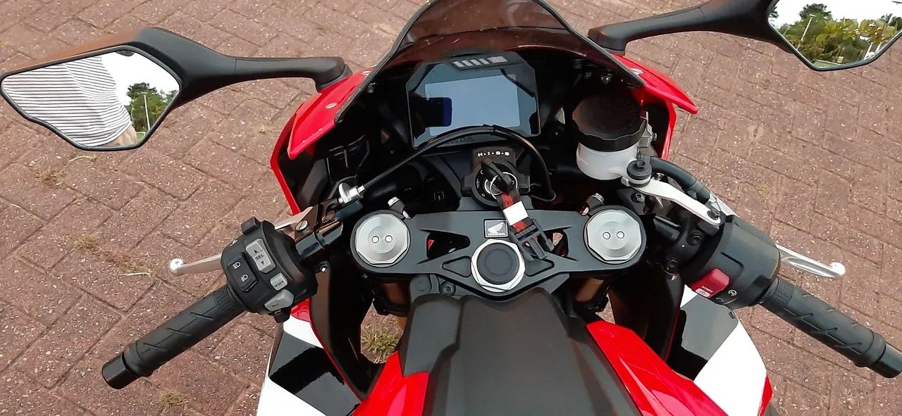 Vendo linda CBR  - Foto 4