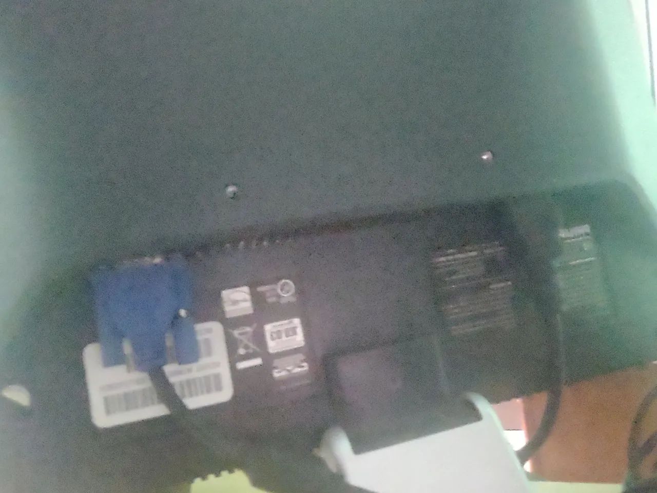 monitor Philips( com tela manchada ) - Foto 2