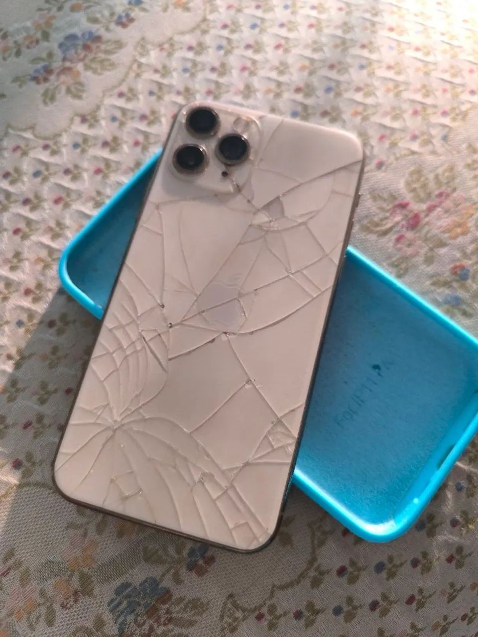 Vende-se iPhone 11 pro  - Foto 2
