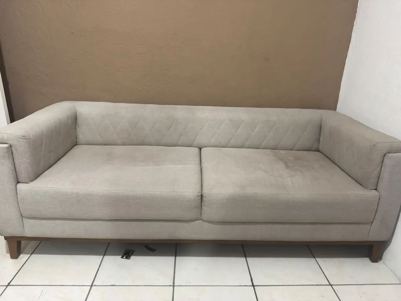 Sofá 3 Lugares 2m em Linho Bege - Excelente Material - Foto 5