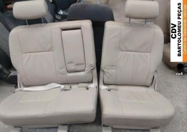 Bancos traseiros Toyota Hilux Sw4 2014/15
