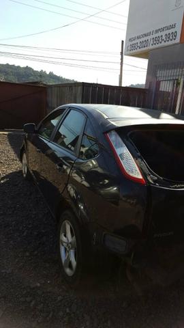 Sucata Focus 2.0 gasolina para retirada de peças - Foto 4