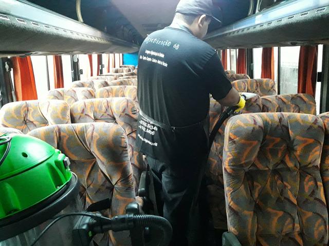 Higienização interna em Caminhões e Ônibus