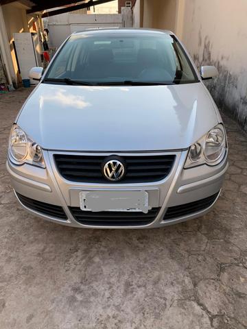 Polo Sedã