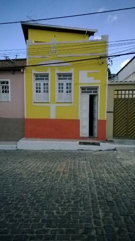 Aluga-se casa em Cachoeira Ba com 4/4