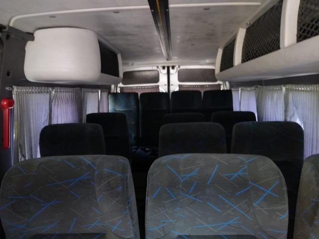 Van Renault Master Executiva 16 lugares - Foto 3