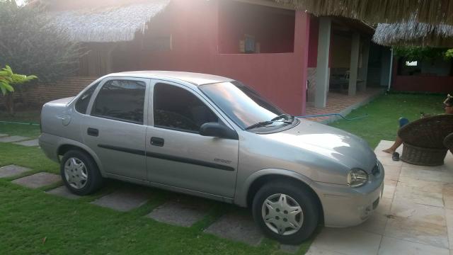 Corsa clássico 2005