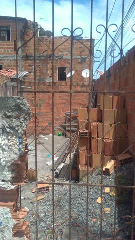 Casa em rua publica - Foto 3
