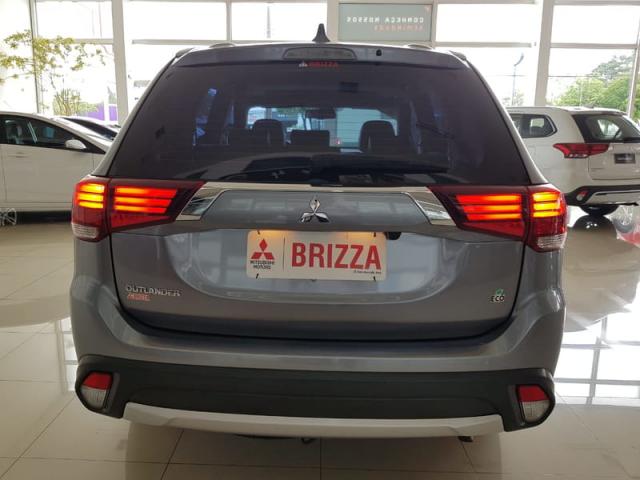 MITSUBISHI OUTLANDER 2.0 COMFORT 7 LUGARES AUT - Foto 8