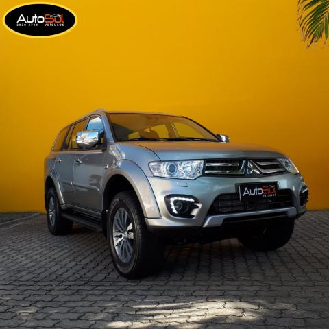 MITSUBISHI PAJERO 2017/2018 3.2 HPE 4X4 7 LUGARES 16V TURBO INTERCOOLER DIESEL 4P AUTOMÁT