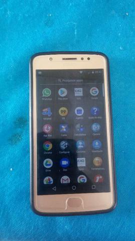 Vendo moto E4 frontal sem trincado funcionando tudo biometria ok bateria dura o dia todo
