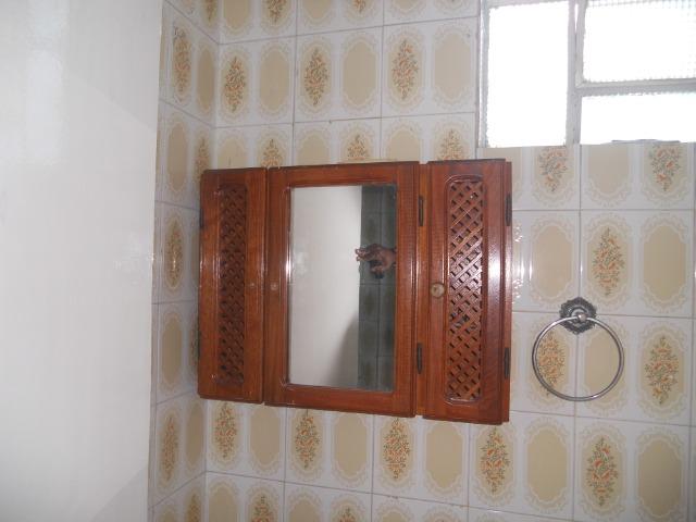 Alugo ótima casa para locação residencial no centro de Nova Iguaçu- RJ - Foto 14