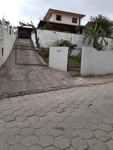 Casa Alto Aririu/Palhoça vende-se ou troca-se por sítio