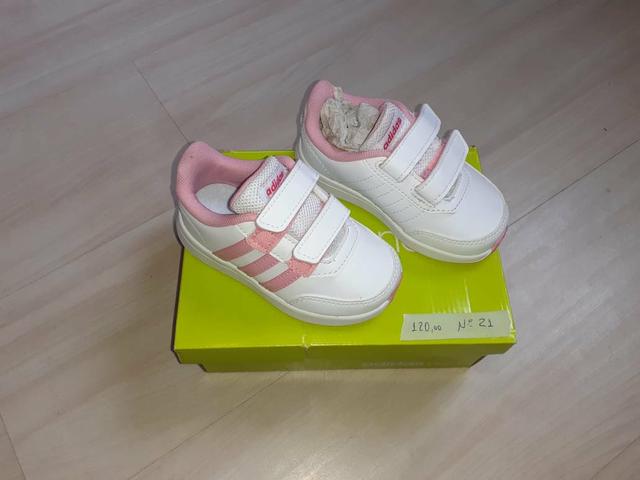 Tênis infantis Adidas Originais NOVOS - Foto 3