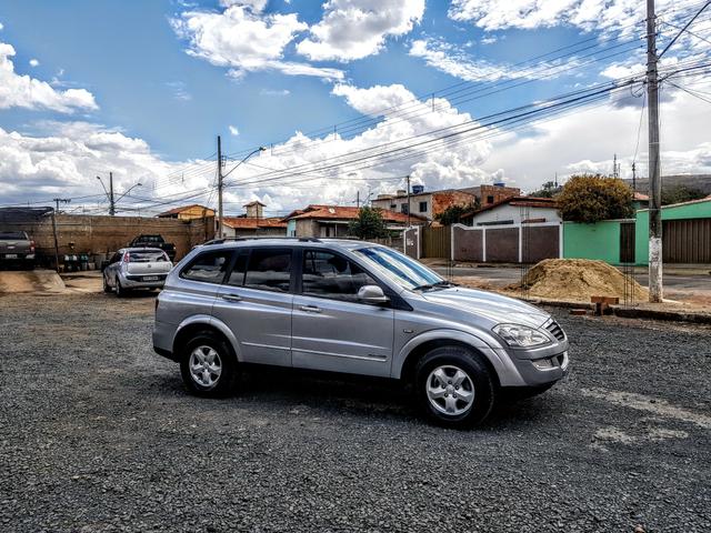 Ssangyong Kyron 2.0 Turbo Diesel Automática 2010/2010 - Foto 4