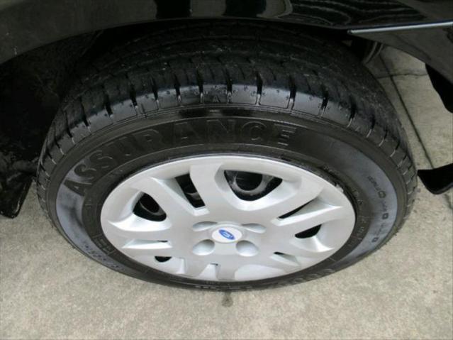 Ford Fiesta 1.6 Mpi Sedan 8v - Foto 2
