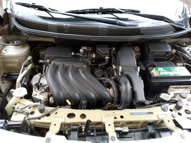 Vendo esse carro versa unique - Foto 2