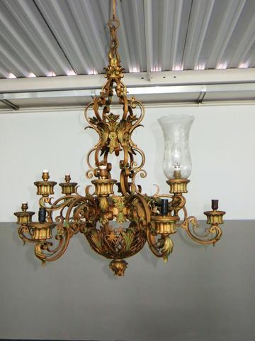 Lustre em bronze grande