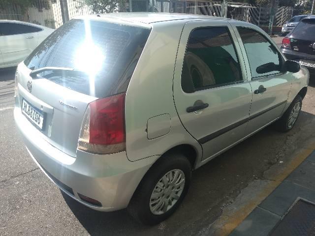 Palio 68000 km completo 2010 carro de garagem - Foto 3