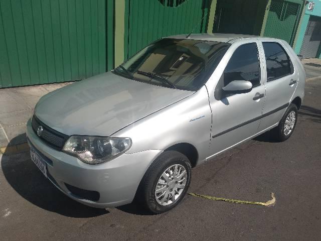 Palio 68000 km completo 2010 carro de garagem