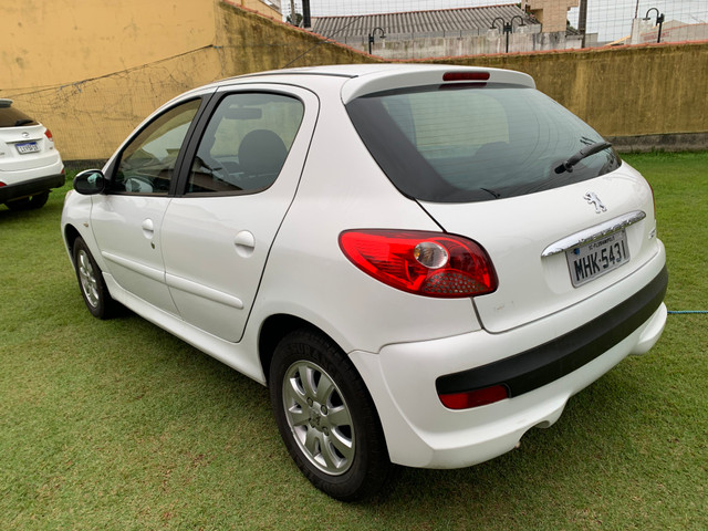Peugeot 207 completo apenas 87.000 km original - Foto 7