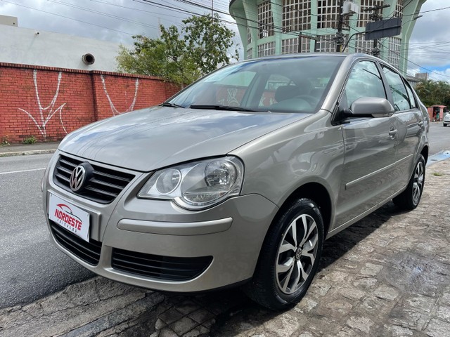 POLO SEDAN 1.6 2012 COMPLETO